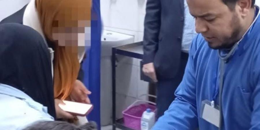 رئيس مدينة المنيا يتابع تداعيات حادث الأتوبيس بالطريق الصحراوي الشرقي