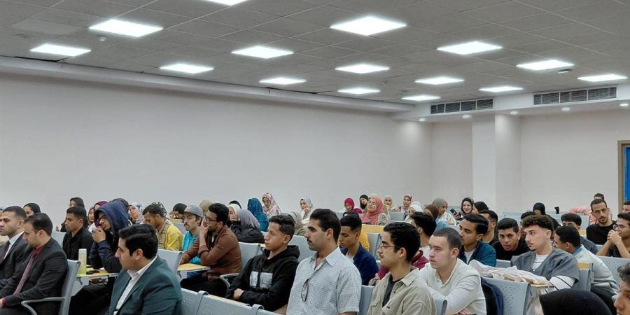 "إعلام أسيوط" يناقش التحديات الإقليمية الراهنة وتداعياتها على الأمن القومي المصري