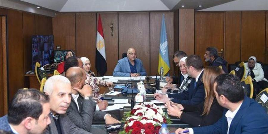 محافظ الإسكندرية يعقد أول لقاء جماهيري.. ويؤكد: استجابة فورية لشكاوى المواطنين بجميع الأحياء