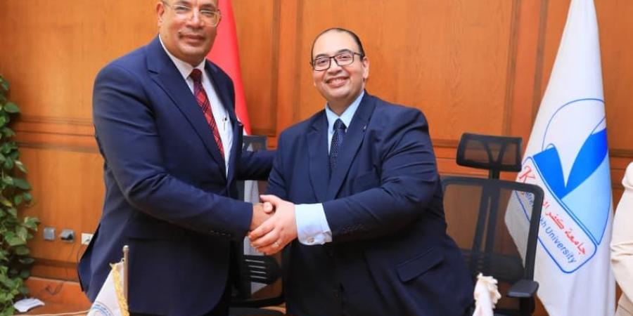 رئيس جامعة كفرالشيخ يوقع بروتوكول تعاون مع الهيئة القومية للاستشعار من البعد