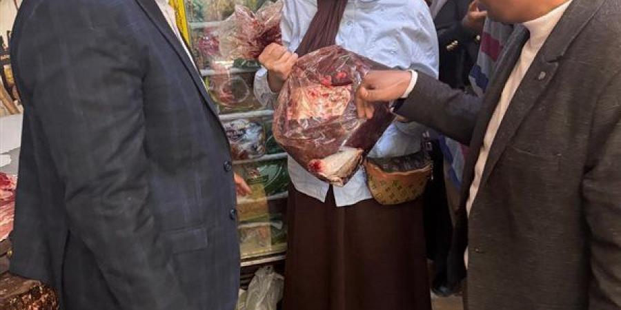 ضبط 5 طن عسل أسود وتبغ خام مجهولة المصدر وأسماك ورنجة غير صالحة بالدقهلية