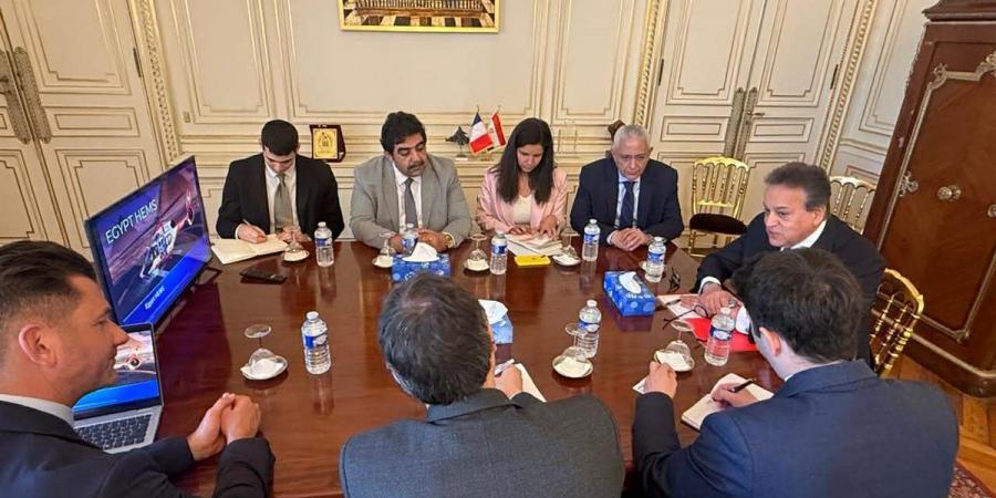 وزير الصحة يبحث مع "إيرباص" العالمية إنشاء منظومة متكاملة للإسعاف الطائر في مصر