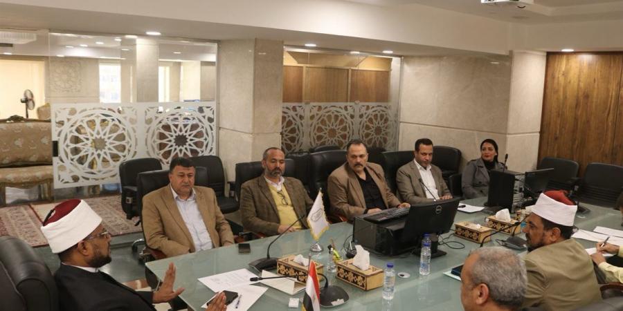 أمين البحوث الإسلامية يجتمع بمديري العموم ويناقش خطط العمل عن بعد