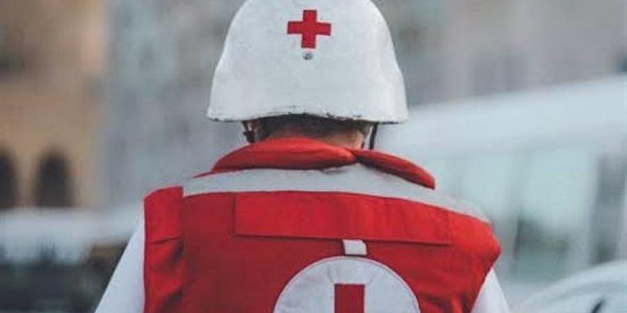 عاجل.. الصليب الأحمر اللبناني: 200 شهيد و1000 مصاب جراء الغارات الإسرائيلية