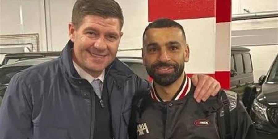 جيرارد: محمد صلاح أظهر عقلية احترافية رغم استبعاده أمام باريس سان جيرمان