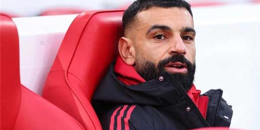 مدرب ليفربول يبرر عدم الدفع بمحمد صلاح أمام باريس