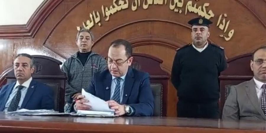 المشدد 10 سنوات لمتهمين بتزوير 200 محررا عرفيا لأسرة واحدة في أبو حمص