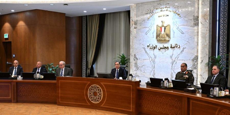 عاجل.. مدبولي: توجيهات من الرئيس بالتوسع في الاعتماد على الطاقة الشمسية