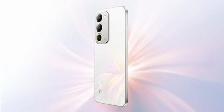 هاتف Realme C100 يقلب موازين الفئة الاقتصادية بمواصفات سوبر