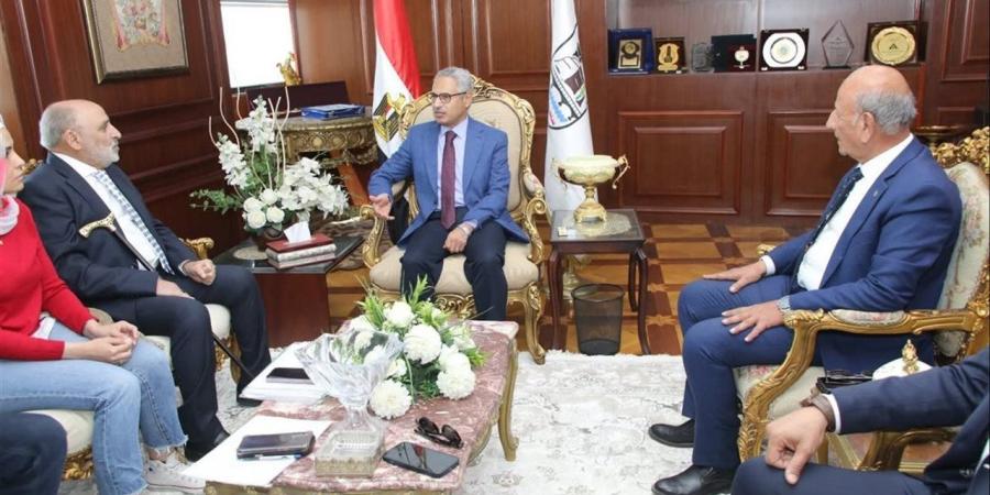 محافظ بني سويف يبحث مع "مستثمري بياض العرب" آليات وسبل تعزيز تدفق الاستثمارات