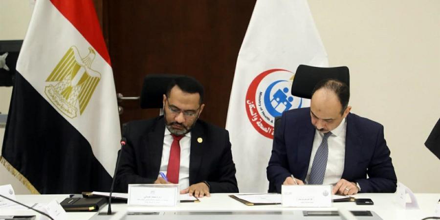 "الصحة" توقع بروتوكول تعاون مع وزارة الأوقاف لتعزيز التوعية الصحية عبر منابر المساجد
