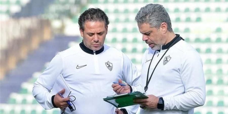 محاضرة فنية للاعبي الزمالك قبل مواجهة شباب بلوزداد