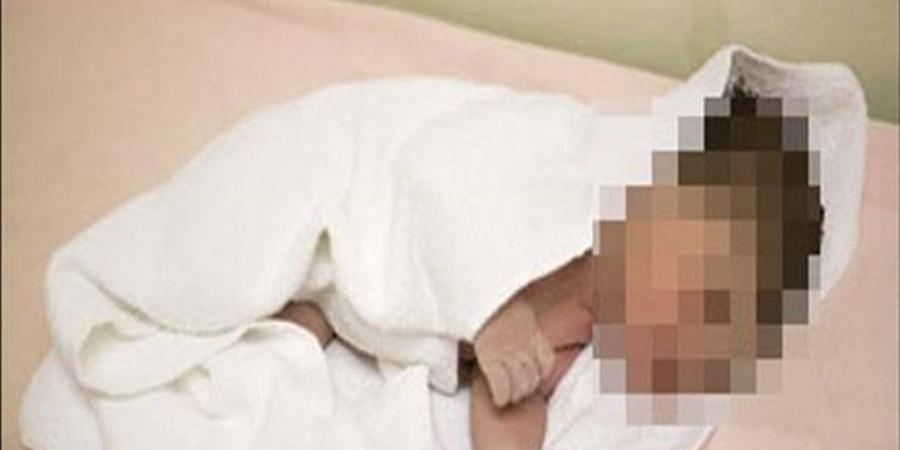 الأجهزة الأمنية تكثف جهودها لكشف لغز العثور على رضيع حديث الولادة أمام مسجد بالباجور