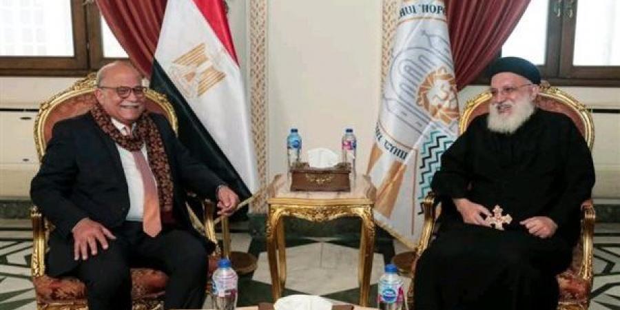 وفد نقابة المهندسين يهنئ الكنيسة بعيد القيامة في المقر البابوي بالإسكندرية