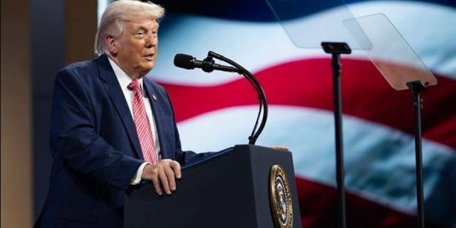 عاجل.. ترامب يستفز قادة طهران: الإيرانيون لا يزالون أحياء فقط بسبب التفاوض