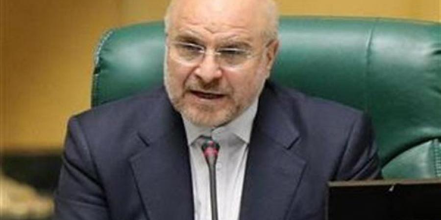 رئيس البرلمان الإيراني يصل إسلام آباد قبيل محادثات السلام مع واشنطن