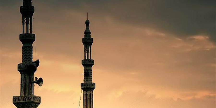 موعد أذان المغرب والعشاء اليوم الجمعة 10 أبريل 2026 في محافظات مصر