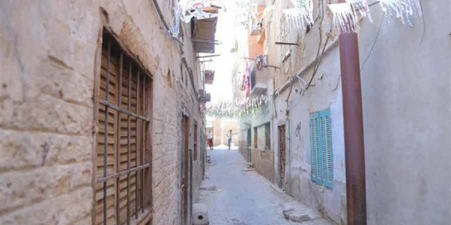 بدء حصر المباني الآيلة للسقوط في منطقتين بمدينة قنا