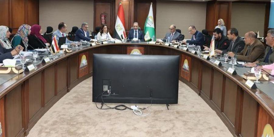 محافظ الجيزة: منح تراخيص جديدة للمساحات الإعلانية لتعظيم الموارد المالية