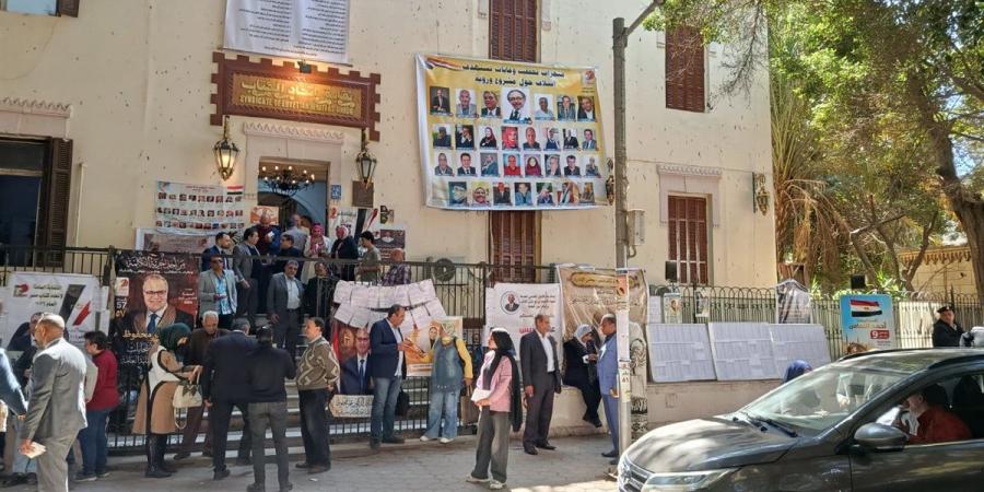 بدء توافد الكُتاب على مقر الاتحاد للإدلاء بأصواتهم