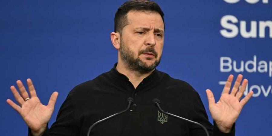 زيلينسكي يعلن استعداد أوكرانيا لخطوات مبادلة بالمثل بعد إعلان بوتين هدنة عيد القيامة