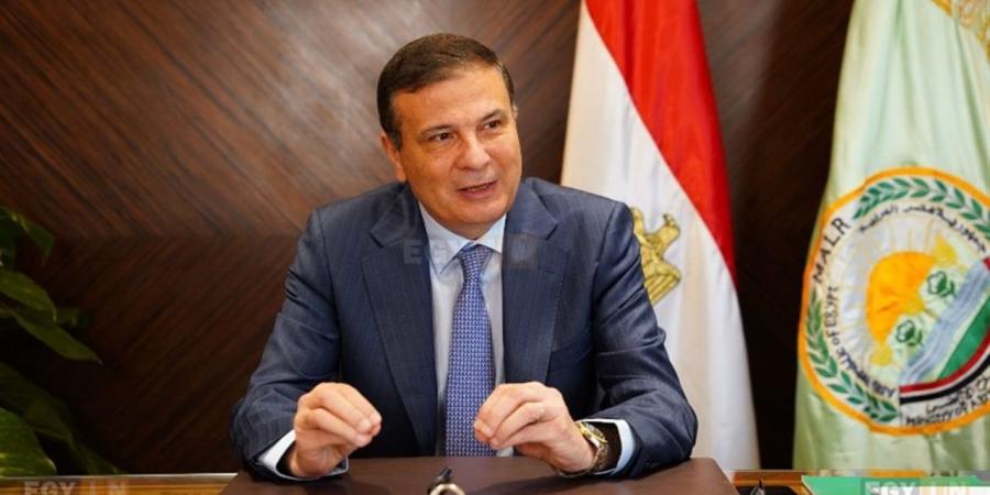 وزير الزراعة يبحث مع وفد من المستثمرين الصينيين آفاق التعاون في التصنيع الزراعي