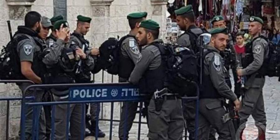 الخارجية الفلسطينية تُدين اعتداءات الاحتلال على مصلي سبت النور في القدس