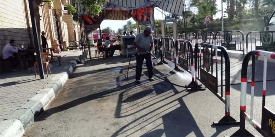 محافظ أسوان يوجه برفع درجة الاستعداد لاستقبال أعياد القيامة وشم النسيم