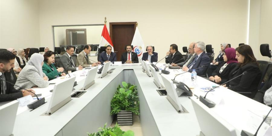 وزارة الصحة تستعرض مستجدات تنفيذ مبادرات صحة المرأة الرئاسية خلال اجتماع اللجنة القومية