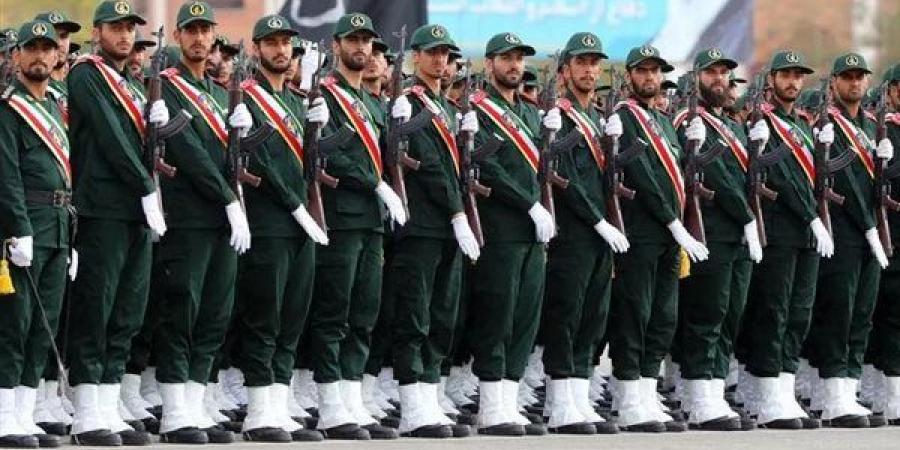 الحرس الثوري الإيراني يُعلن اعتقال 102 شخص بتهمة التجسس لصالح إسرائيل وأميركا