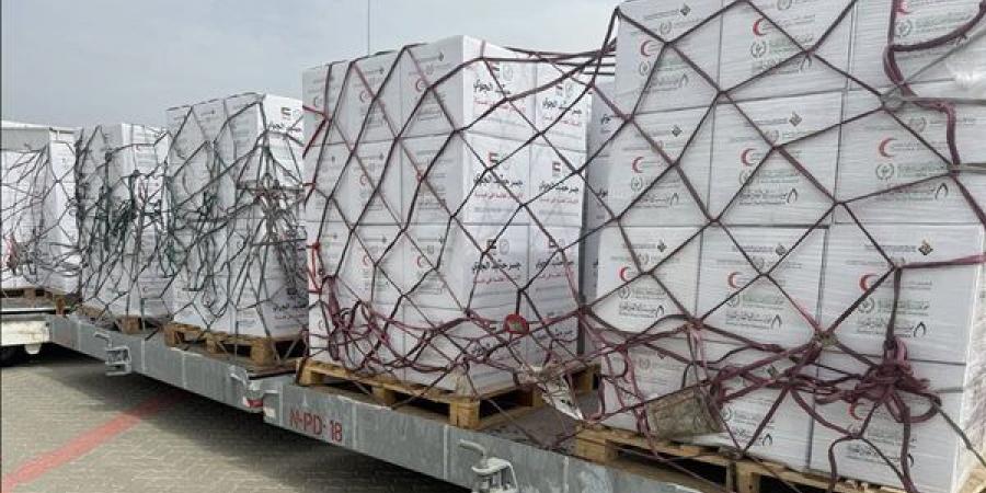 جسر لإغاثة قطاع غزة بـ100 طن من المساعدات الغذائية ضمن عملية الفارس الشهم