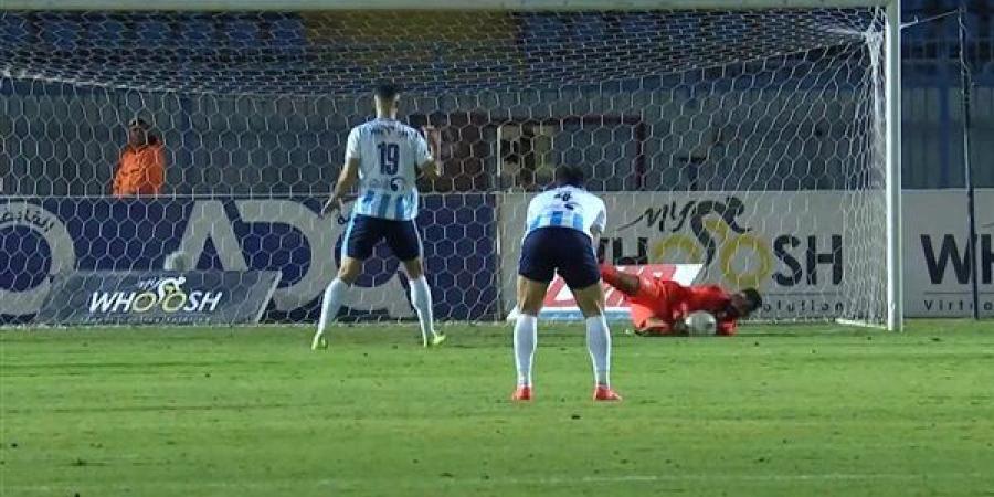 مروان حمدي يُحرم بيراميدز من قبل الطاولة أمام المصري