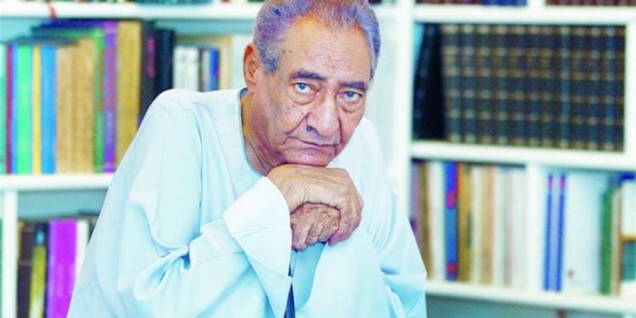 كيف أعاد عبد الرحمن الأبنودي تشكيل الشعر العامي في مصر؟