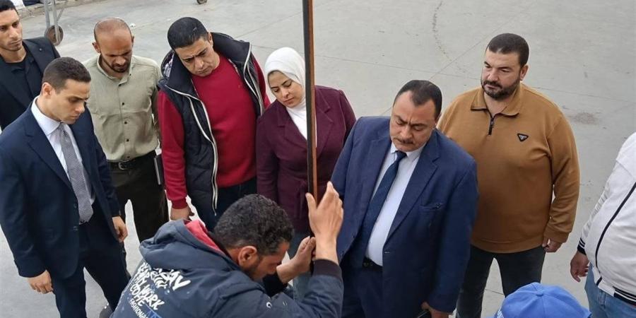 ضبط مخالفات تموينية بالجملة وغلق مستودعات غاز في دمياط