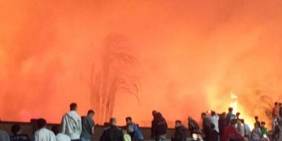 حريق المنيب.. سلالم هيدروليكية وخزانات مياه للسيطرة على النيران (تفاصيل)