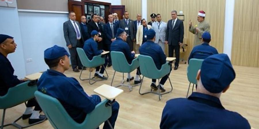 بالصور.. الداخلية تُنظم ورشتي عمل لطلبة الجامعات المصرية وأعضاء الجمعيات والمؤسسات الأهلية