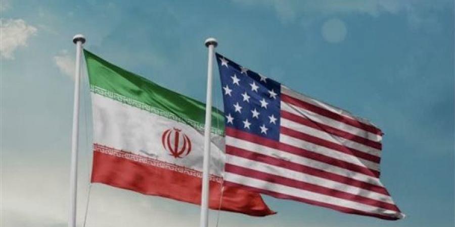 "أكسيوس": إيران تمسكت بالسيطرة على مضيق هرمز ورفضت التخلي عن اليورانيوم