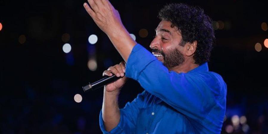 حميد الشاعري يتألق في حفل أبوظبي بأغانيه القديمة والحديثة