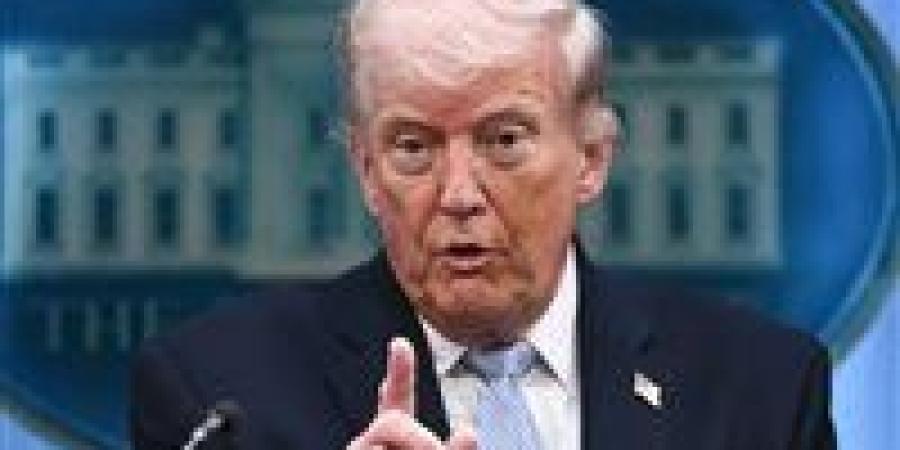 كواليس انهيار مفاوضات باكستان.. ترامب يلوح بـ «الحصار البحري» لخنق اقتصاد طهران