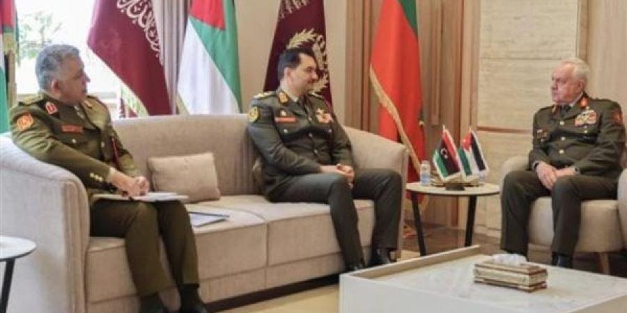 الأردن وليبيا يبحثان تطوير التعاون العسكري ورفع مستوى الجاهزية