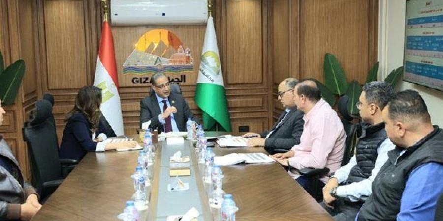 محافظ الجيزة: تطوير ورفع كفاءة مدخل ميدان لبنان وأسفل كوبري ١٥ مايو وميدان الفالوجا