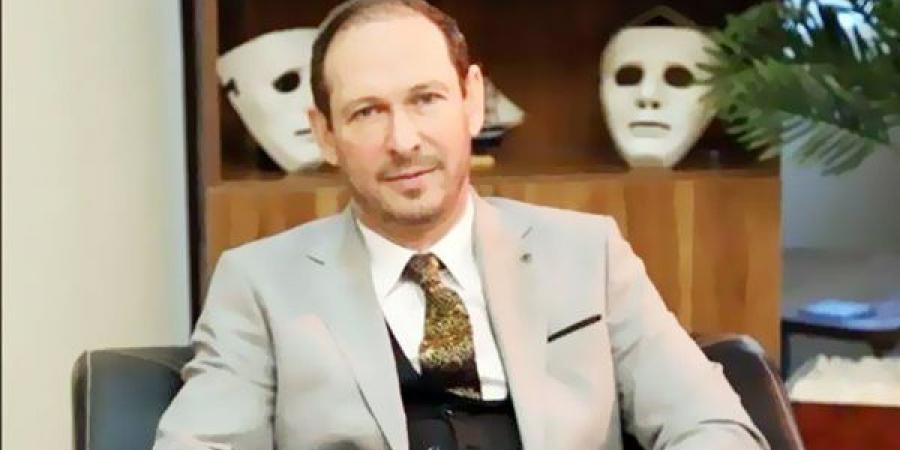 البيت الفني يهنئ أيمن الشيوي برئاسة قطاع المسرح