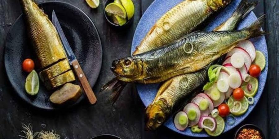 منعًا للتسمم.. نصائح مهمة من وزارة الصحة يجب اتباعها عند تناول الفسيخ والرنجة