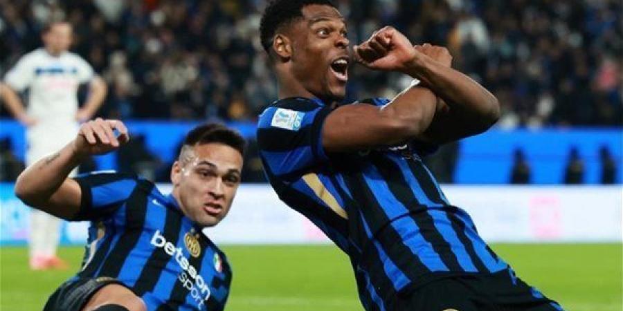 إنتر ينجو من مفاجأة كومو ويعزز صدارته للكالتشيو