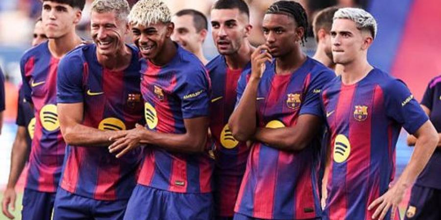 أزمة دفاعية تضرب برشلونة قبل موقعة أتلتيكو