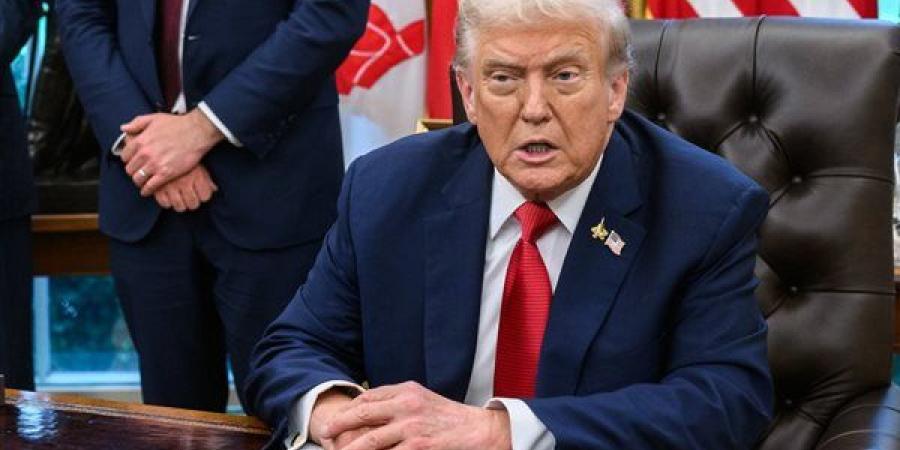 عاجل.. ترامب: لن نسمح بفرض رسوم غير قانونية في مضيق هرمز