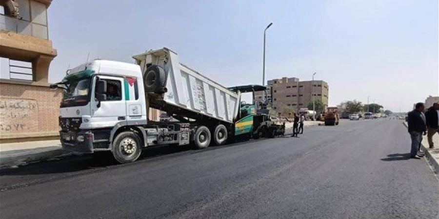 وزيرة الإسكان تتابع الموقف التنفيذي لمشروعات الطرق والمرافق بعدد من المدن الجديدة