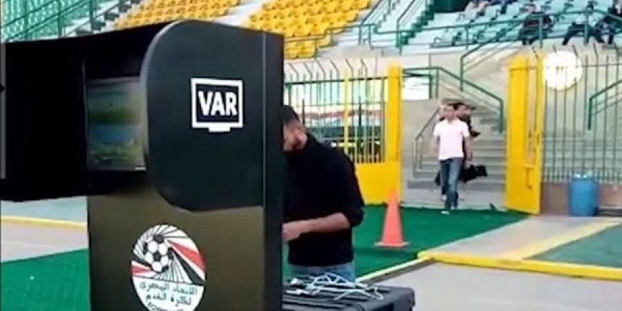 عامر العمايرة: لوائح فيفا لا تمنح الأندية حق الاطلاع على الـVAR