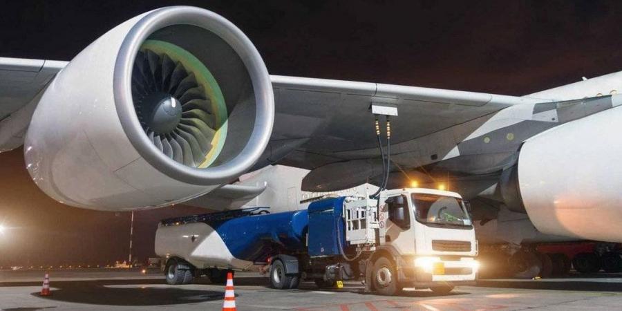 أزمة وقود الطائرات تهدد السفر الجوي مع ارتفاع الأسعار والنقص الحاد في الإمدادات