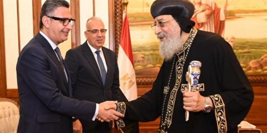 وزير التموين يهنئ قداسة البابا تواضروس الثاني بعيد القيامة المجيد